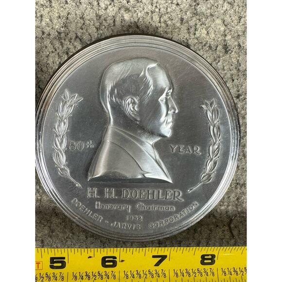 Vintage HH Doehler Doehler Jarvis Die Casting Co Batavia NY Award Paperweights ? - Picture 3 of 6